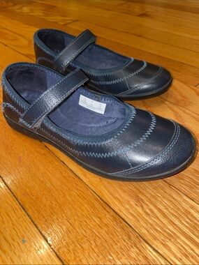 Hush Puppies Reese Navy Mary Jane Girls School Shoes